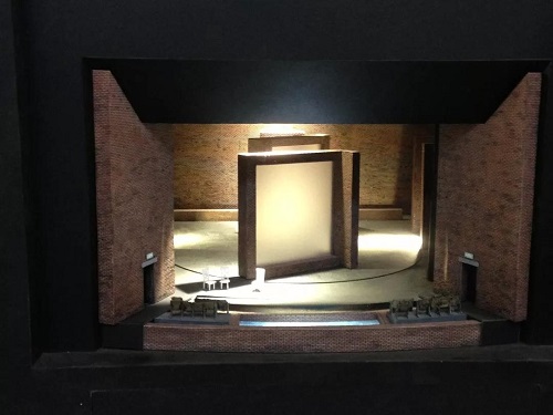 舞臺上的第二道光影 中國第二屆舞臺美術(shù)展作品集漫評